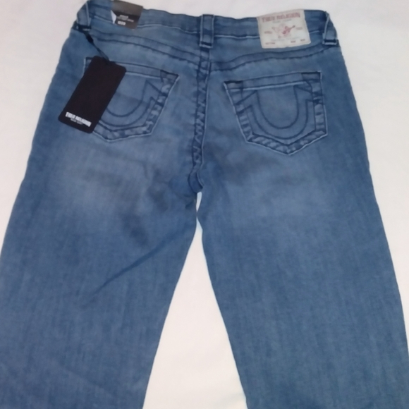 True Religion Women’s Halle Mr SN Destroy Medium Wash Jean's - Picture 8 of 12
